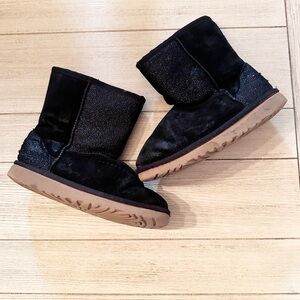 UGG Classic Short Serein in Black Suede and Shimmer Finish